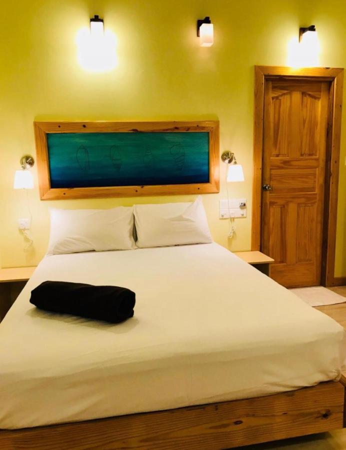 Royal Reef Stay Mathiveri Bagian luar foto