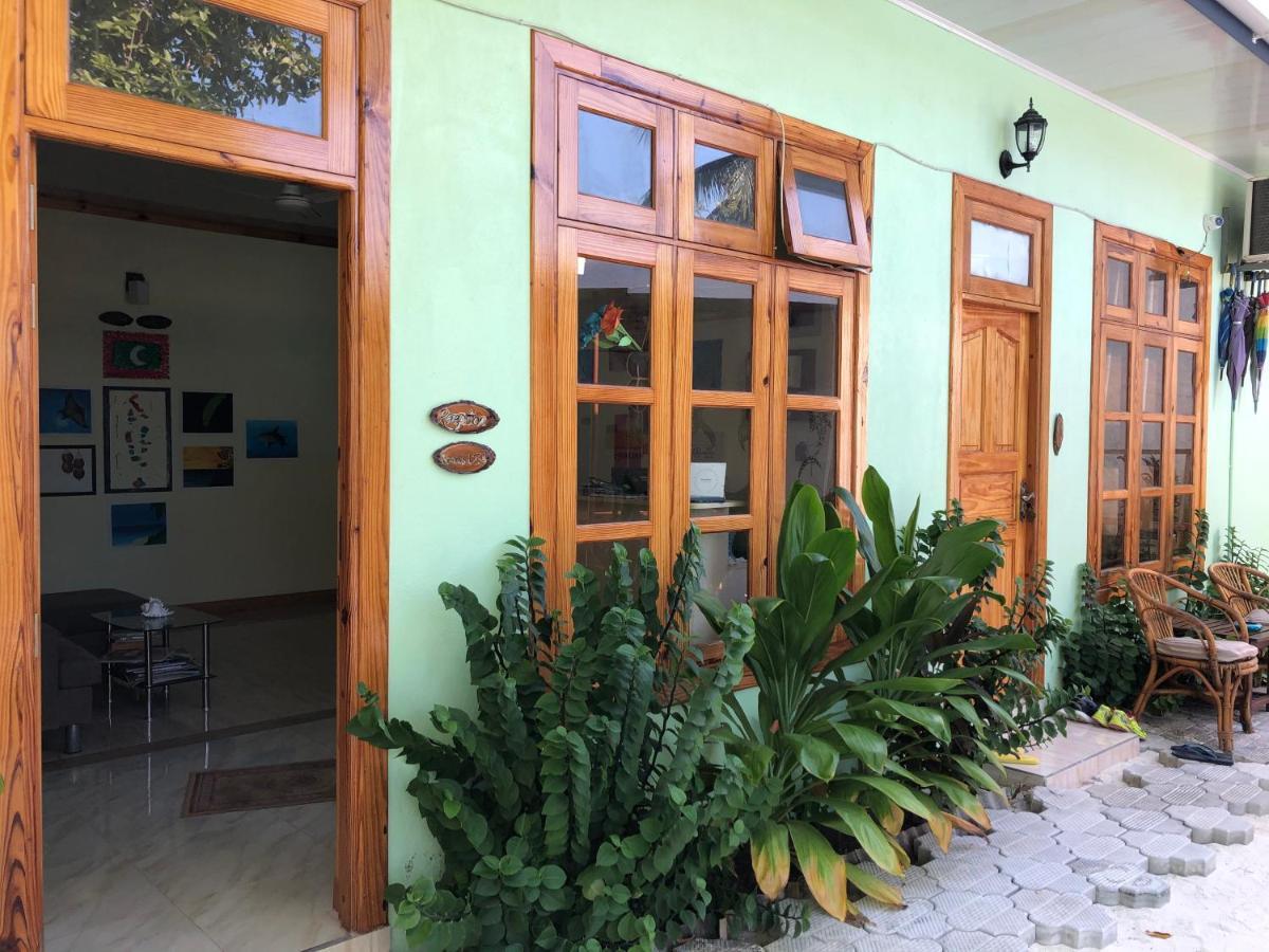 Royal Reef Stay Mathiveri Bagian luar foto