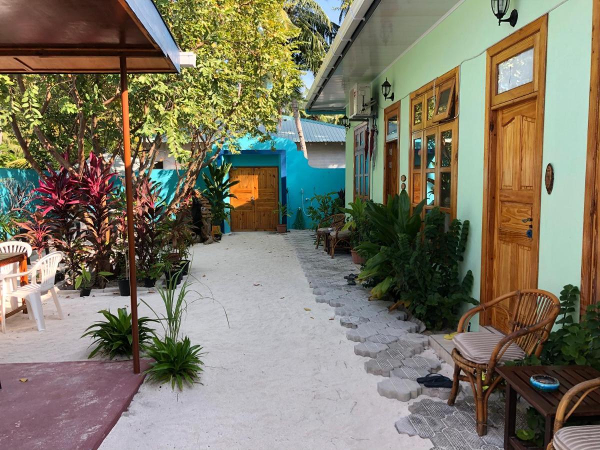 Royal Reef Stay Mathiveri Bagian luar foto